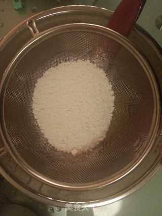 枫树糖浆戚风蛋糕的做法步骤:2