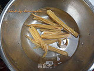 红油腐竹的做法步骤:2
