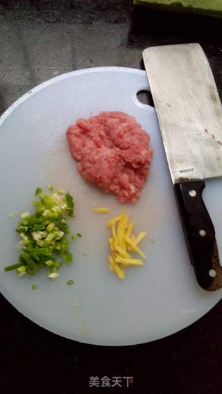 葱香瘦肉粥的做法步骤:2