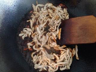 京酱肉丝的做法步骤:8
