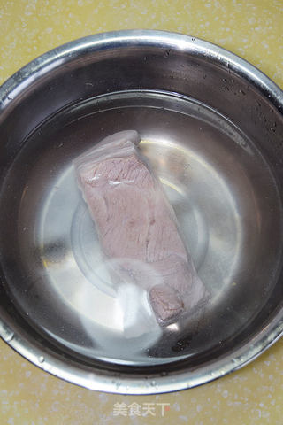 【解密舌尖美味】#家常#--回锅肉的做法步骤:2