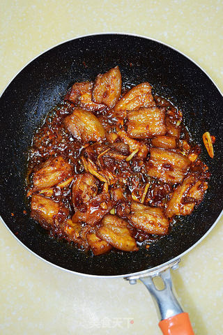 【解密舌尖美味】#家常#--回锅肉的做法步骤:5