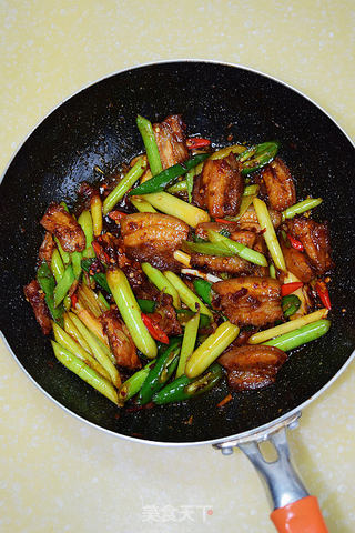 【解密舌尖美味】#家常#--回锅肉的做法步骤：6