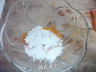 醪糟南瓜汤圆的做法步骤:4