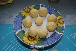 椰蓉花朵面包的做法步骤：7