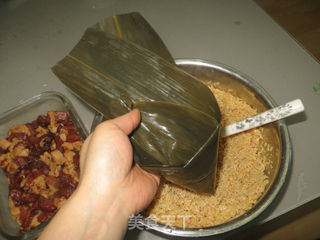【满屋飘香的肉棕】----嗜肉族的最爱的做法步骤:9