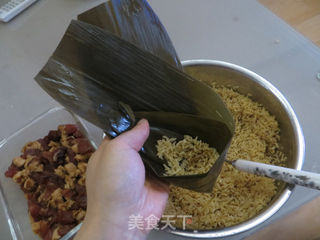 【满屋飘香的肉棕】----嗜肉族的最爱的做法步骤:10