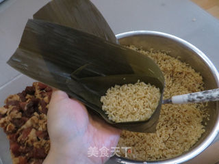 【满屋飘香的肉棕】----嗜肉族的最爱的做法步骤:12