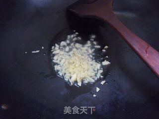 酱香味美---蒜香茄汁炒鱿鱼的做法步骤:4