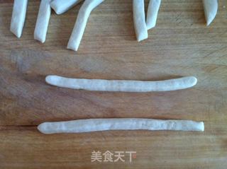 炸小麻花的做法步骤:8
