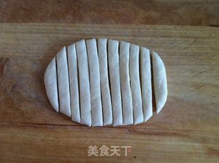 炸小麻花的做法步骤:7