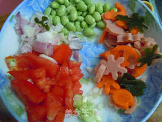 可爱卡通上饭桌喽---茄汁拌饭的做法步骤:2
