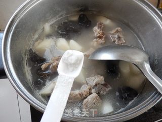 山药木耳骨汤的做法步骤:10