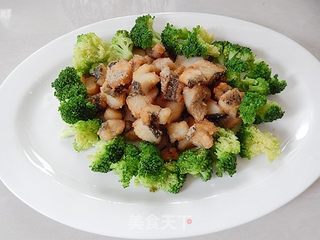 西兰花鱼丁沙拉的做法步骤:10