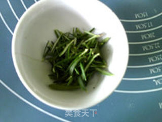 迷迭香面包棒的做法步骤:2