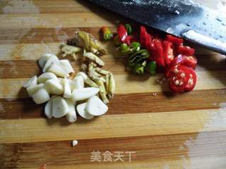 重庆歌乐山辣子鸡的做法步骤:3