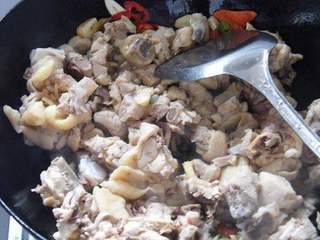 重庆歌乐山辣子鸡的做法步骤:6