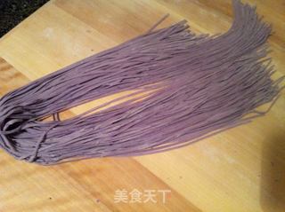 自制蔬菜面条的做法步骤:10