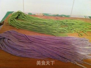 自制蔬菜面条的做法步骤:11