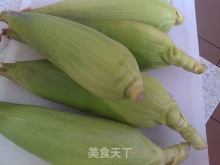 玉米叶包粽子的做法步骤：1