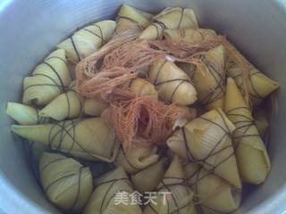 玉米叶包粽子的做法步骤：21