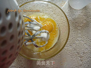 蕃茄酱肉松蛋糕卷的做法步骤:6