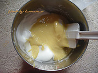 蕃茄酱肉松蛋糕卷的做法步骤:11