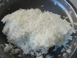 茄汁什锦炒饭的做法步骤:2