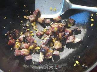 熏肉芋头焖饭的做法步骤:3