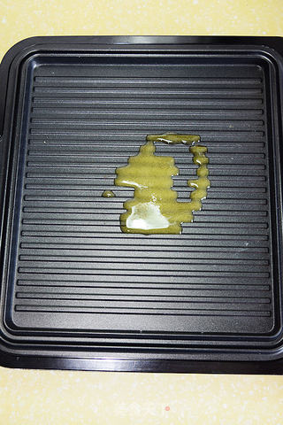 【黑椒牛排】--在家也可以做出高大上的牛排的做法步骤:2