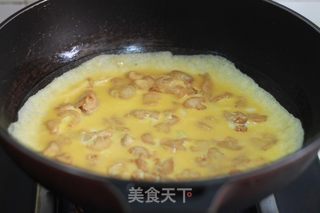 萝卜干炒鸡蛋的做法步骤:3