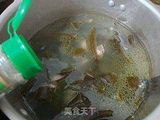 补钙养生汤-------【海带黄豆龙骨汤】的做法步骤:15