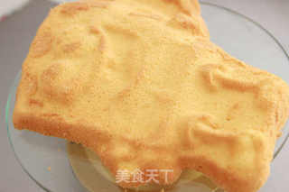 海绵宝宝蛋糕 —— 最有魅力的卡通形象,你准备好了么?的做法步骤:2