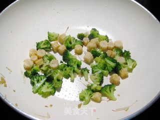 虾仁扇贝肉炒时蔬的做法步骤:6