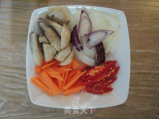 【番茄鸡肉烧淋饭】的做法步骤:2