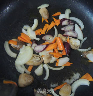 【番茄鸡肉烧淋饭】的做法步骤:5