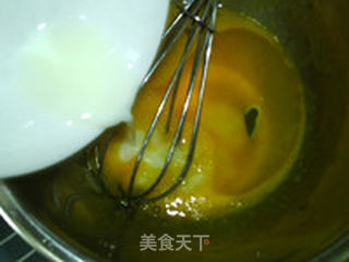 玫瑰酱戚风蛋糕的做法步骤:3