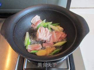 花菇笋子五花肉的做法步骤：4