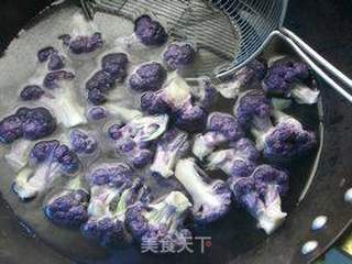 紫菜花炒海鲜丸子的做法步骤:4