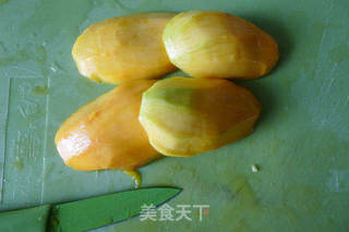 芒果班戟的做法步骤:4
