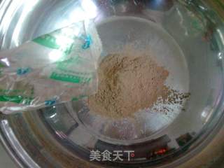 黄桃龟苓膏的做法步骤:2