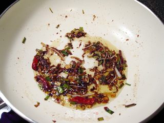 新疆大盘鸡的做法步骤:9