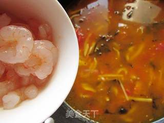 海鲜酸辣汤的做法步骤:11