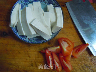 酸酸甜甜茄汁香---番茄烧豆腐的做法步骤:2