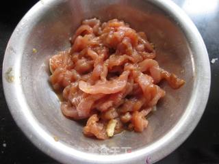 茄汁肉丝盖青椒的做法步骤：5