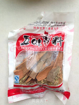 龙猫卤蛋的做法步骤:2