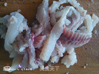 鱼肉酿豆腐的做法步骤:2