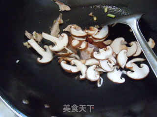 送给妈妈的爱---拌大条面的做法步骤:6