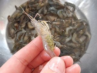 油爆河虾的做法步骤:2