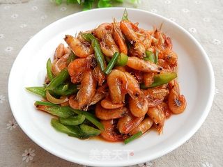 油爆河虾的做法步骤:11
